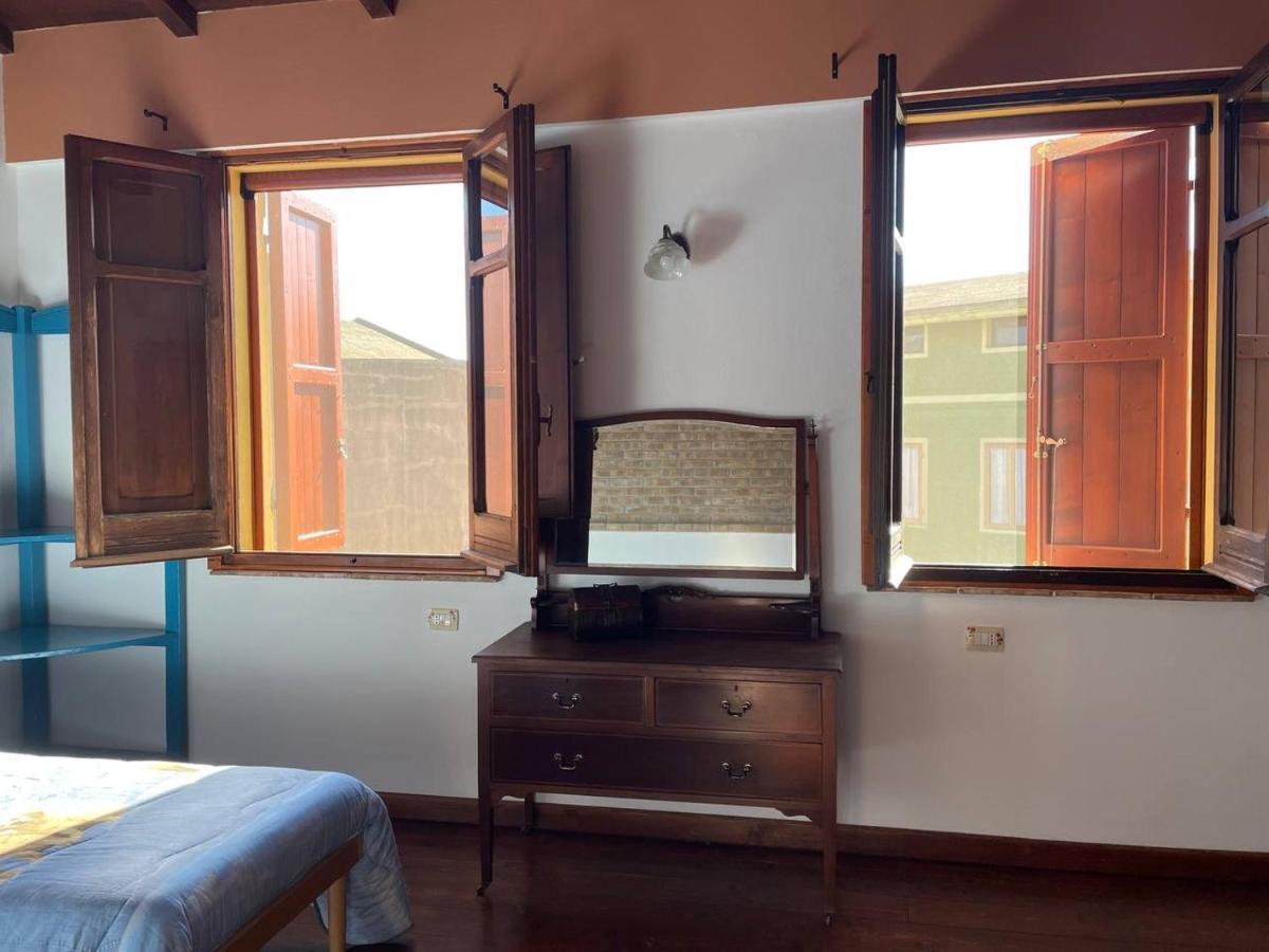 Aventina Holiday Home Burcei Екстериор снимка