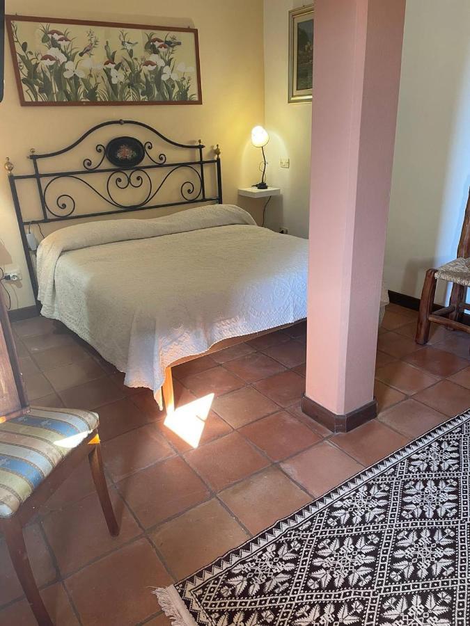 Aventina Holiday Home Burcei Екстериор снимка