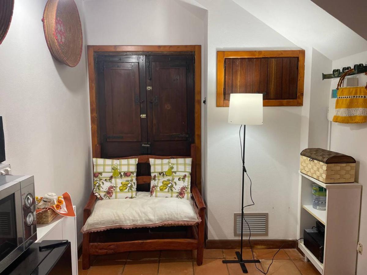 Aventina Holiday Home Burcei Екстериор снимка
