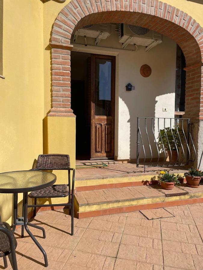 Aventina Holiday Home Burcei Екстериор снимка
