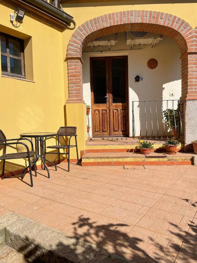 Aventina Holiday Home Burcei Екстериор снимка